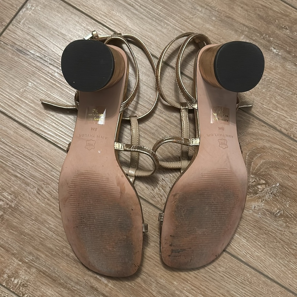 Ann Taylor Gold block-heeled Sandals Size 8 - Picture 6 of 8